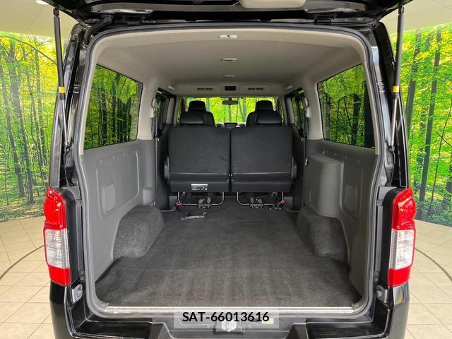 Nissan NV350 Caravan 2016-04 8008783-9