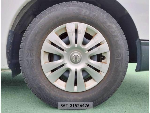 Nissan NV350 Caravan 2017-05 8008799-9