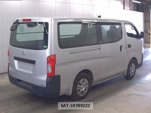 Nissan NV350 Caravan 2020-09 8008834-1