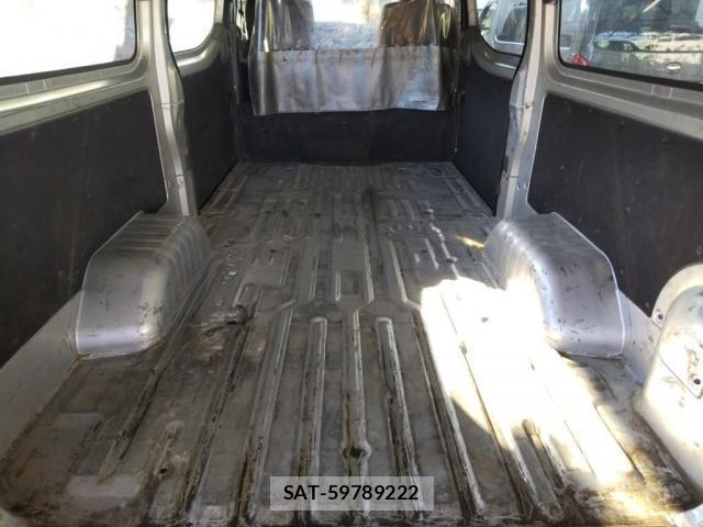 Nissan NV350 Caravan 2020-09 8008834-3