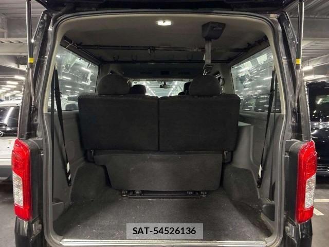 Nissan NV350 Caravan 2019-09 8009045-2