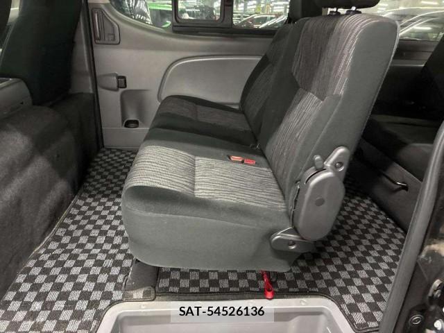 Nissan NV350 Caravan 2019-09 8009045-3