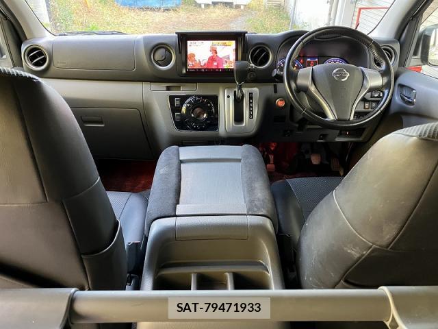 Nissan NV350 Caravan 2021-01 8009534-3