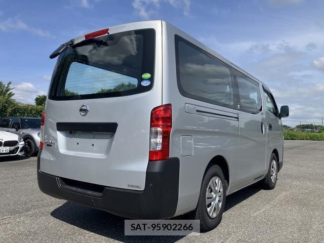Nissan NV350 Caravan 2021-06 8009546-1