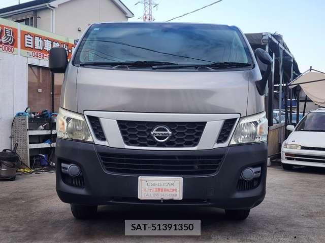Nissan NV350 Caravan 2012-10 8009662-1
