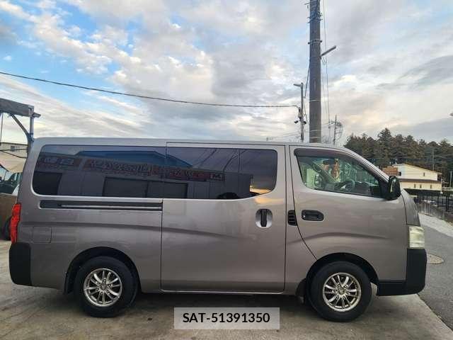 Nissan NV350 Caravan 2012-10 8009662-3