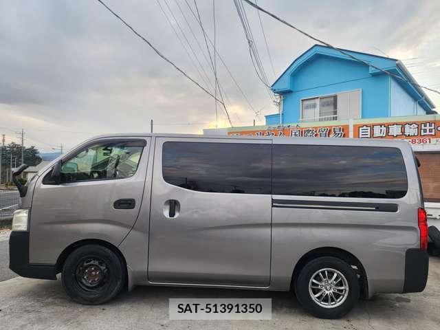Nissan NV350 Caravan 2012-10 8009662-4