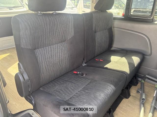 Nissan NV350 Caravan 2021-01 8009777-7