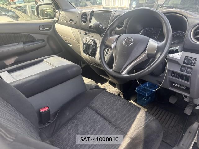 Nissan NV350 Caravan 2021-01 8009777-8