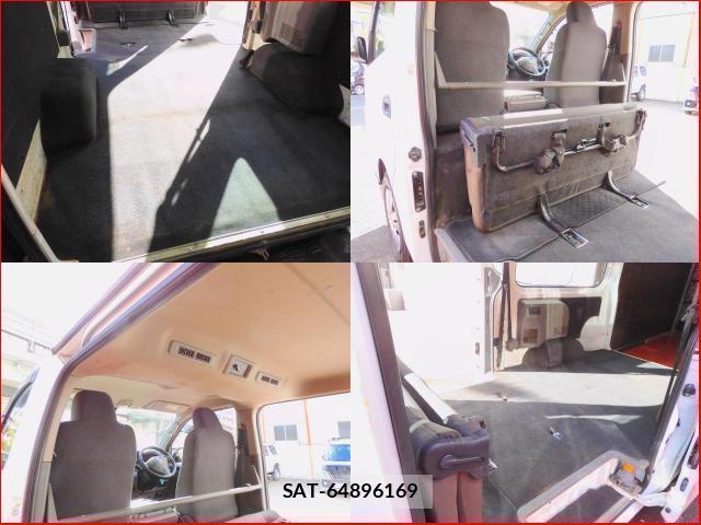 Nissan NV350 Caravan 2018-11 8010308-4