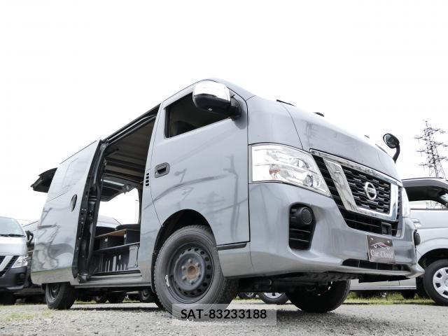 Nissan NV350 Caravan 2021-08 8010309-3