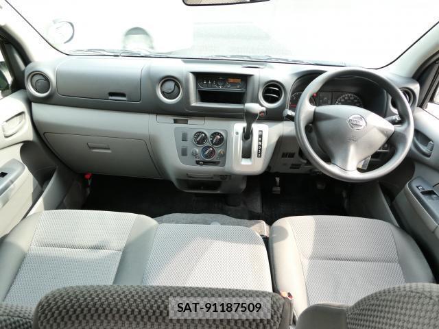 Nissan NV350 Caravan 2021-01 8010310-5