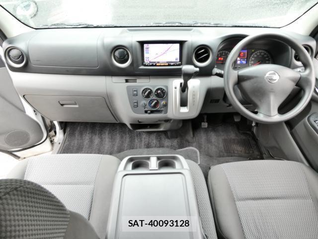 Nissan NV350 Caravan 2015-05 8010314-5