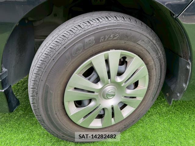 Nissan NV350 Caravan 2013-06 8010572-15
