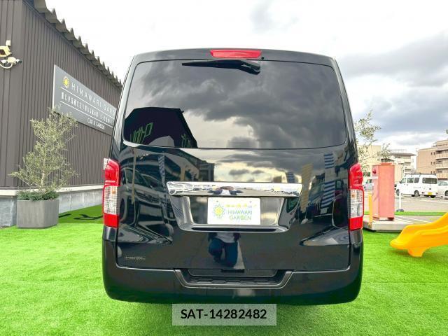 Nissan NV350 Caravan 2013-06 8010572-3
