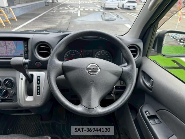Nissan NV350 Caravan 2020-11 8010574-13