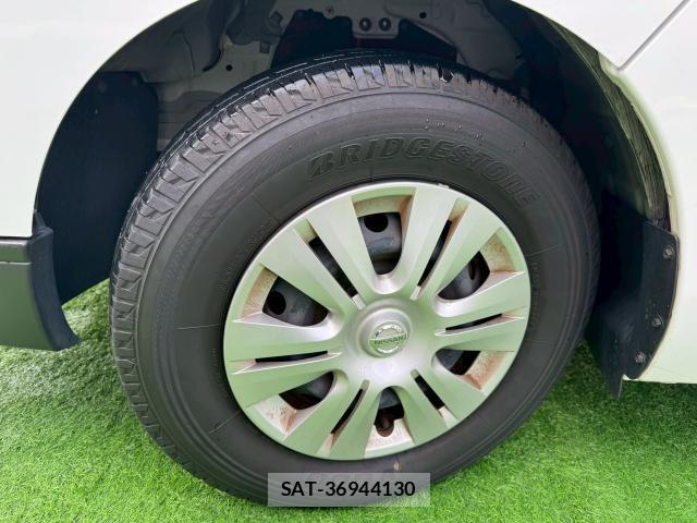 Nissan NV350 Caravan 2020-11 8010574-15