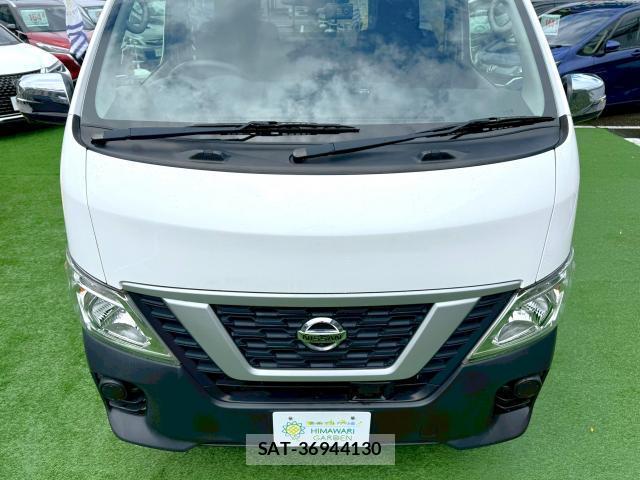 Nissan NV350 Caravan 2020-11 8010574-17