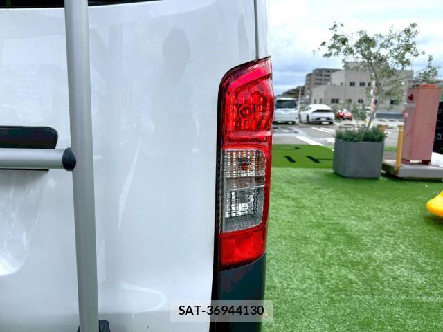 Nissan NV350 Caravan 2020-11 8010574-19