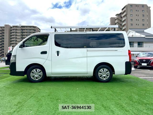 Nissan NV350 Caravan 2020-11 8010574-2