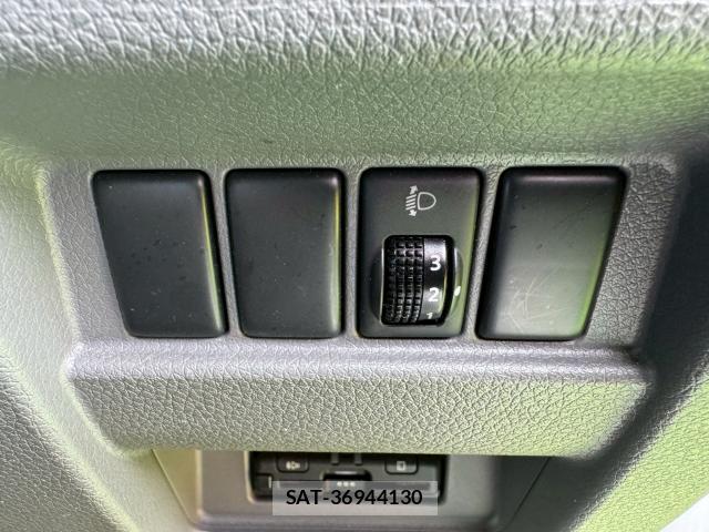 Nissan NV350 Caravan 2020-11 8010574-9