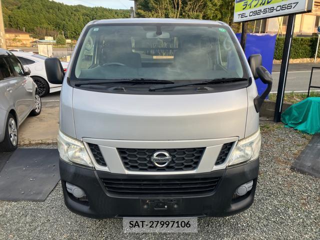 Nissan NV350 Caravan 2015-10 8010614-1