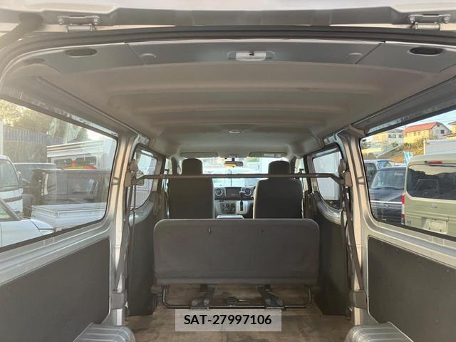 Nissan NV350 Caravan 2015-10 8010614-17