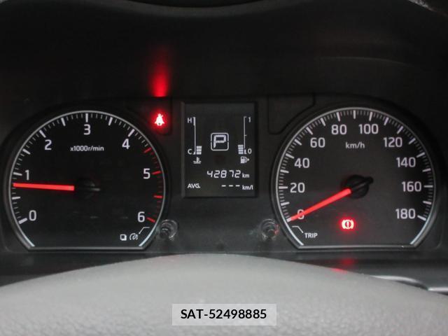 Nissan NV350 Caravan 2017-02 8010808-11