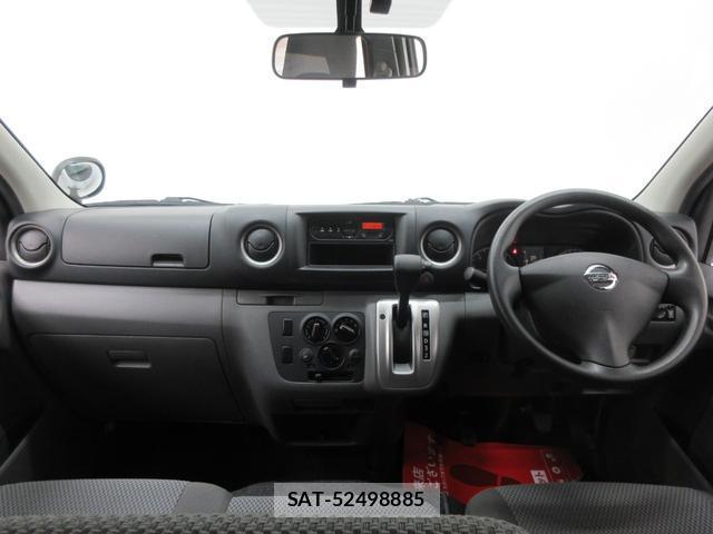 Nissan NV350 Caravan 2017-02 8010808-9