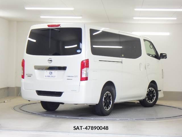 Nissan NV350 Caravan 2020-03 8011032-1