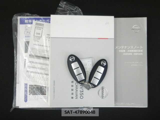 Nissan NV350 Caravan 2020-03 8011032-19