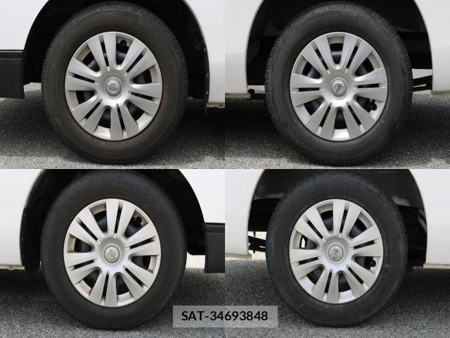 Nissan NV350 Caravan 2017-04 8011178-8