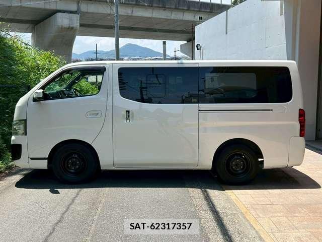 Nissan NV350 Caravan 2015-04 8011214-11