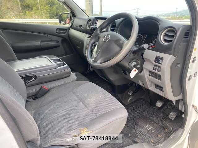 Nissan NV350 Caravan 2018-04 8011215-5
