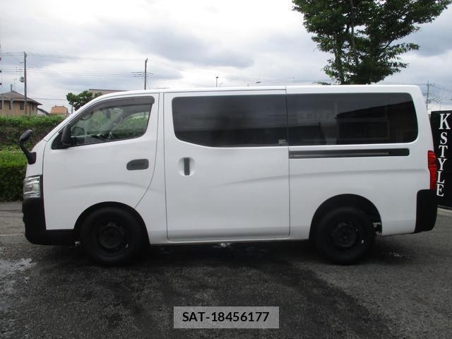 Nissan NV350 Caravan 2015-07 8011419-10