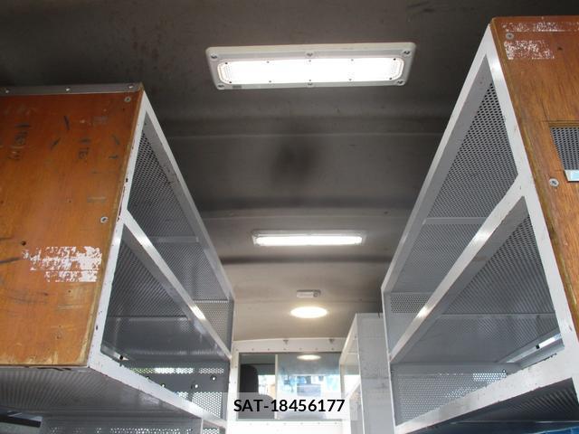 Nissan NV350 Caravan 2015-07 8011419-8