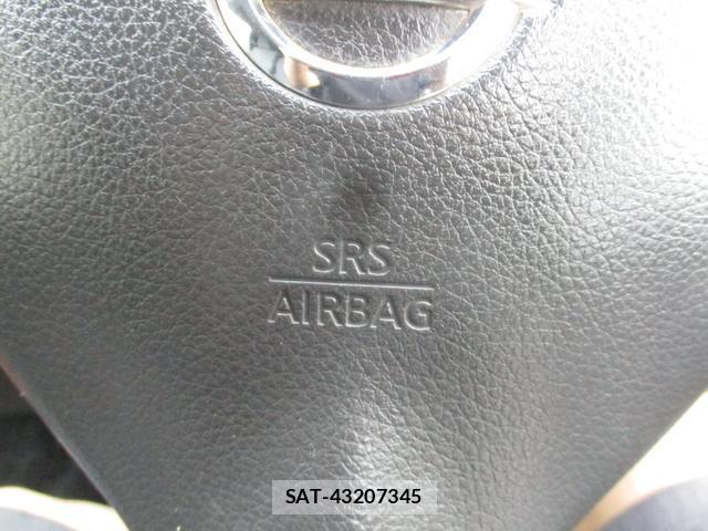 Nissan NV350 Caravan 2014-10 8011420-11