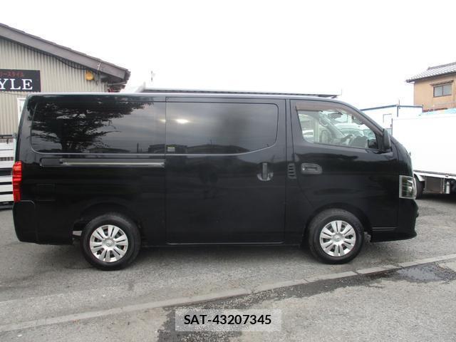 Nissan NV350 Caravan 2014-10 8011420-3