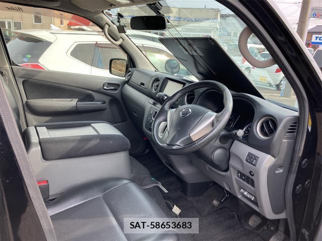 Nissan NV350 Caravan 2012-09 8011461-10