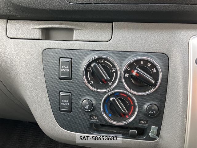 Nissan NV350 Caravan 2012-09 8011461-17