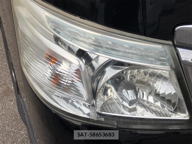 Nissan NV350 Caravan 2012-09 8011461-6