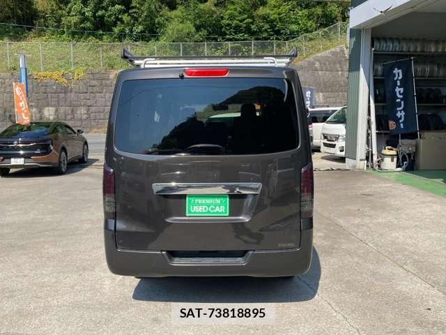 Nissan NV350 Caravan 2015-04 8011714-1