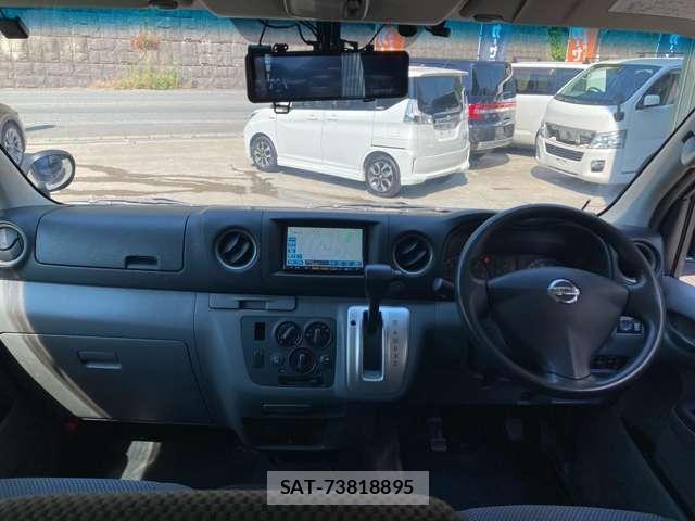 Nissan NV350 Caravan 2015-04 8011714-2