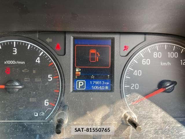 Nissan NV350 Caravan 2016-06 8011724-3