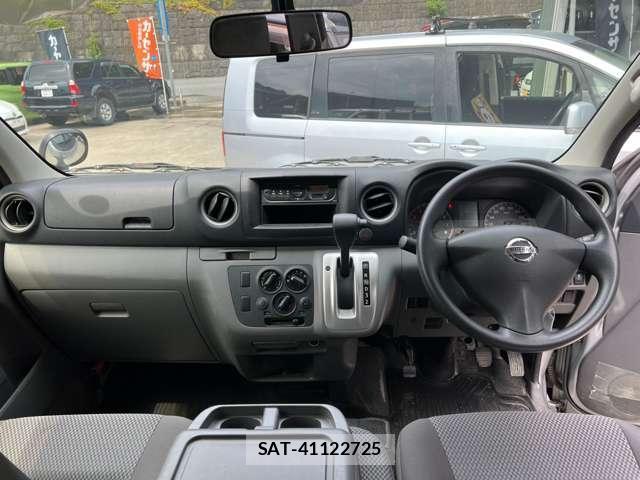 Nissan NV350 Caravan 2018-05 8011727-2
