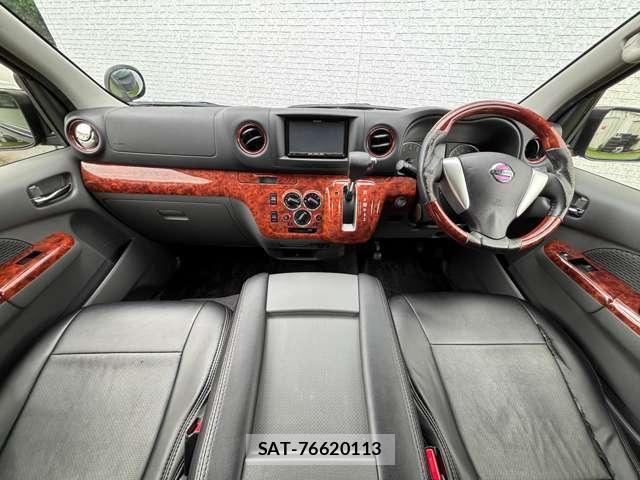 Nissan NV350 Caravan 2012-10 8011761-4