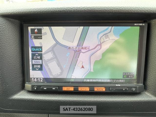 Nissan NV350 Caravan 2016-11 8011763-15