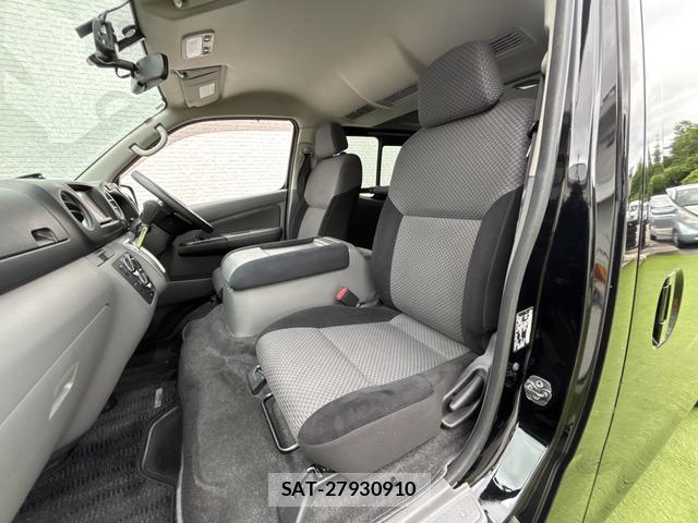 Nissan NV350 Caravan 2015-09 8011773-10