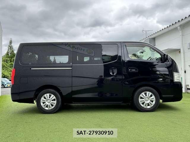 Nissan NV350 Caravan 2015-09 8011773-18