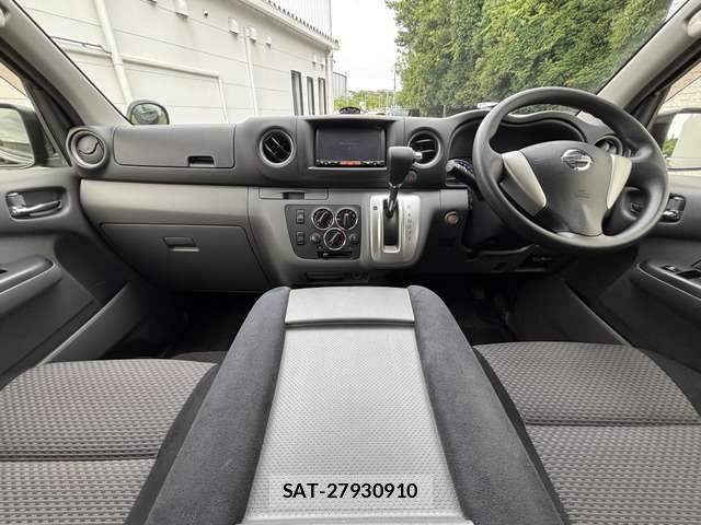 Nissan NV350 Caravan 2015-09 8011773-4